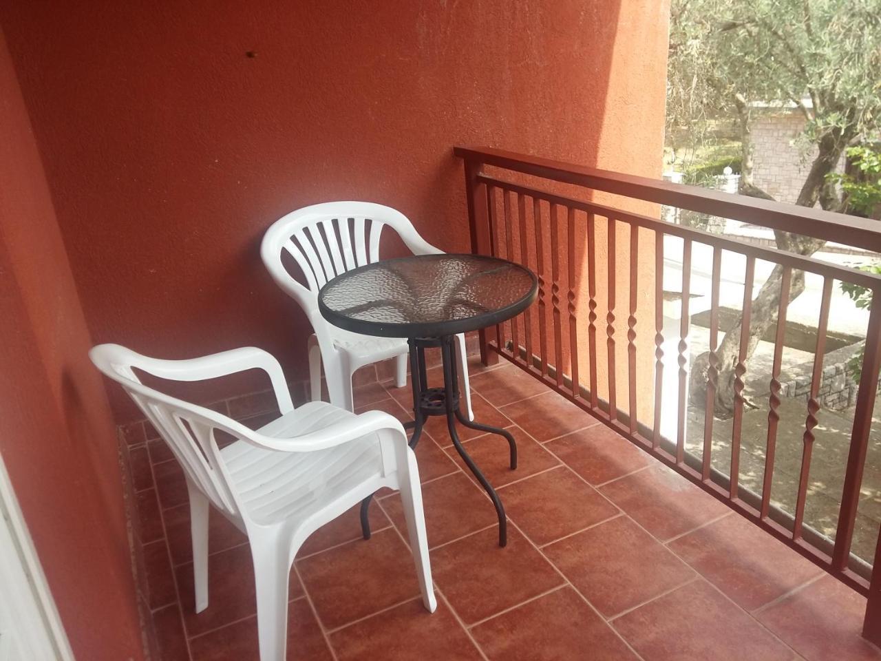 Lazar Apartments Petrovac Eksteriør bilde