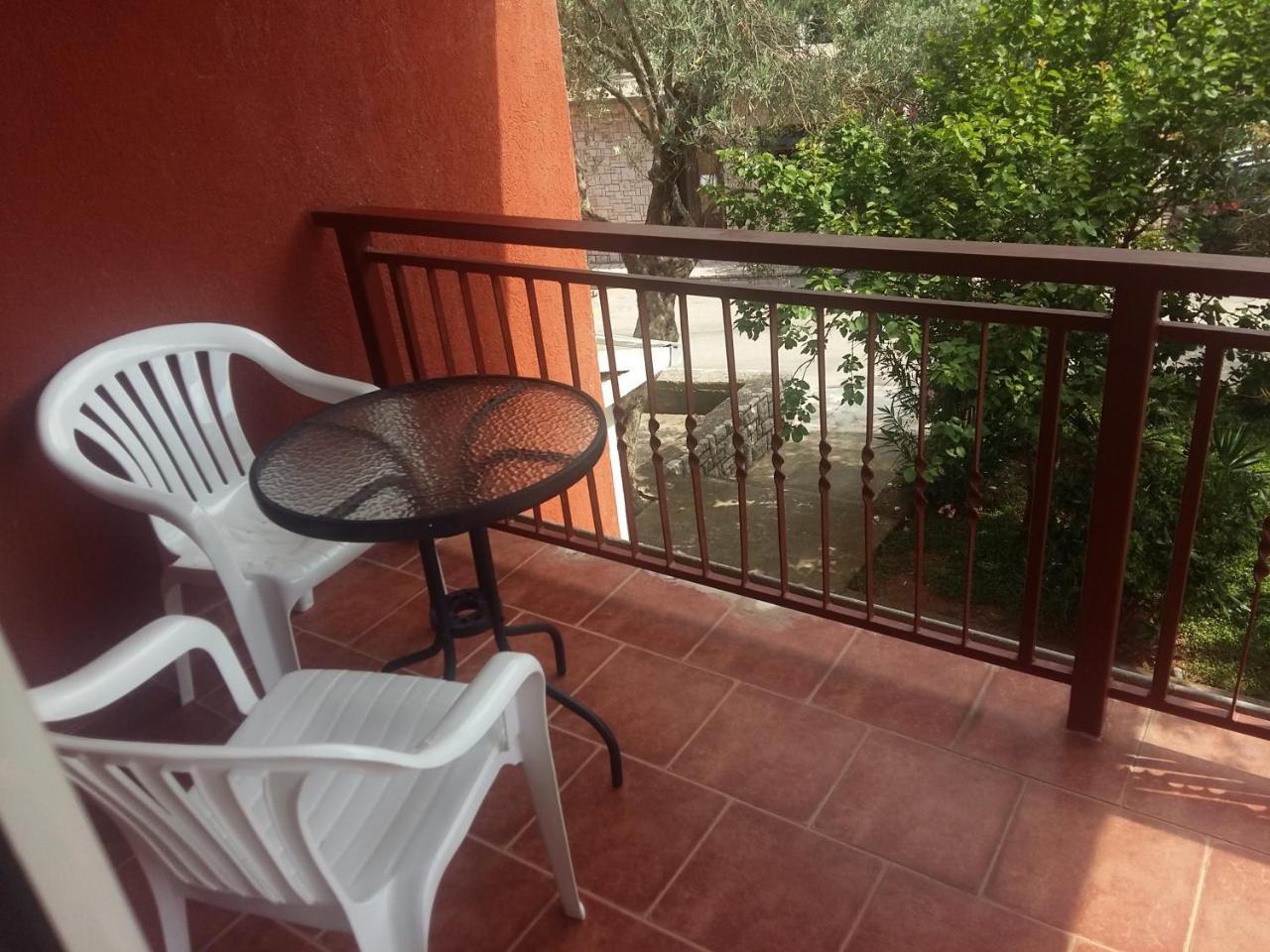 Lazar Apartments Petrovac Eksteriør bilde